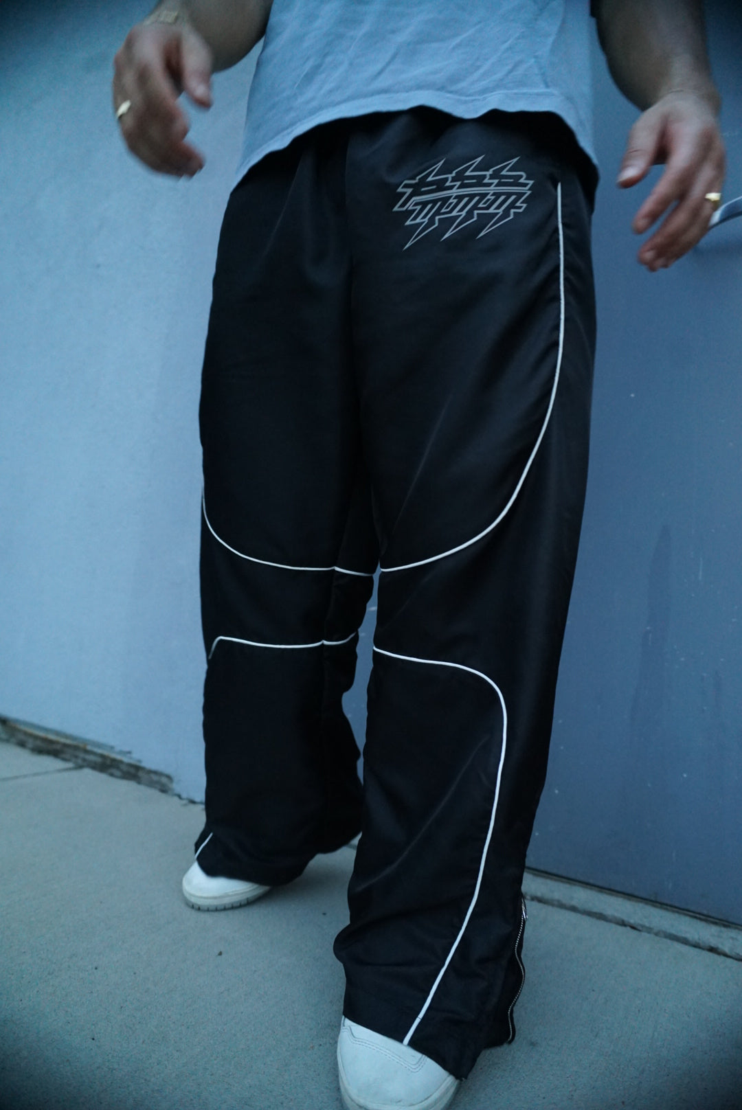 BAGGY WINDBREAKER BOTTOMS
