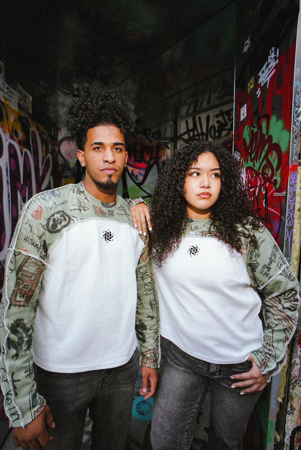 NY GRAFFITI WAFFLE-KNIT